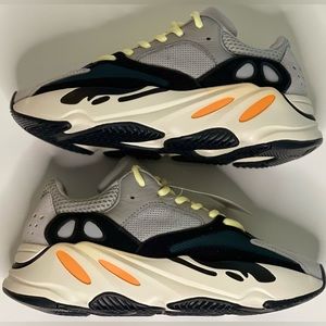 Adidas Yeezy Boost 700 Wave Runner